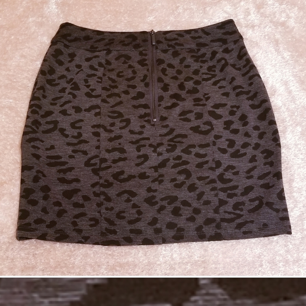 Kardashian Kollection Cheetah Print Mini Skirt - Picture 2 of 7